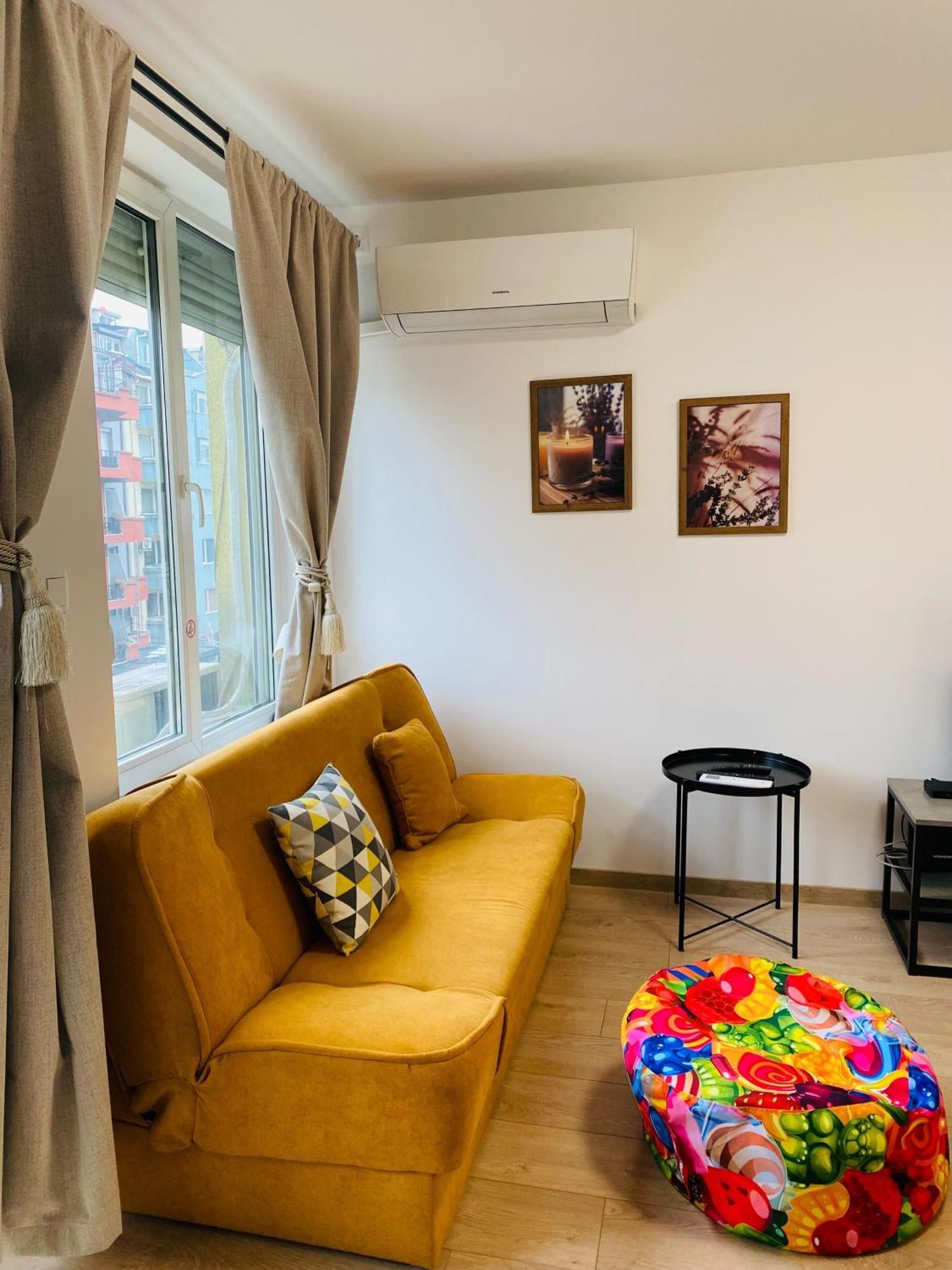 Sophie Studio - City Center Blagoevgrad Bagian luar foto